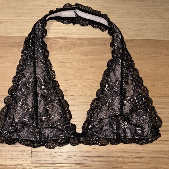 Out from under shimmery black bralette - Picture 4 of 6